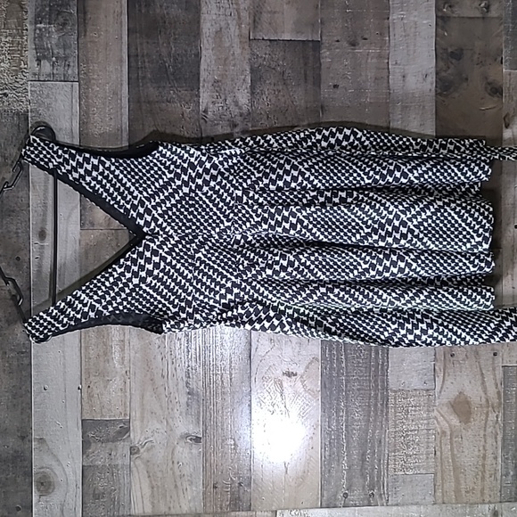 Victoria's Secret dress - Picture 4 of 9